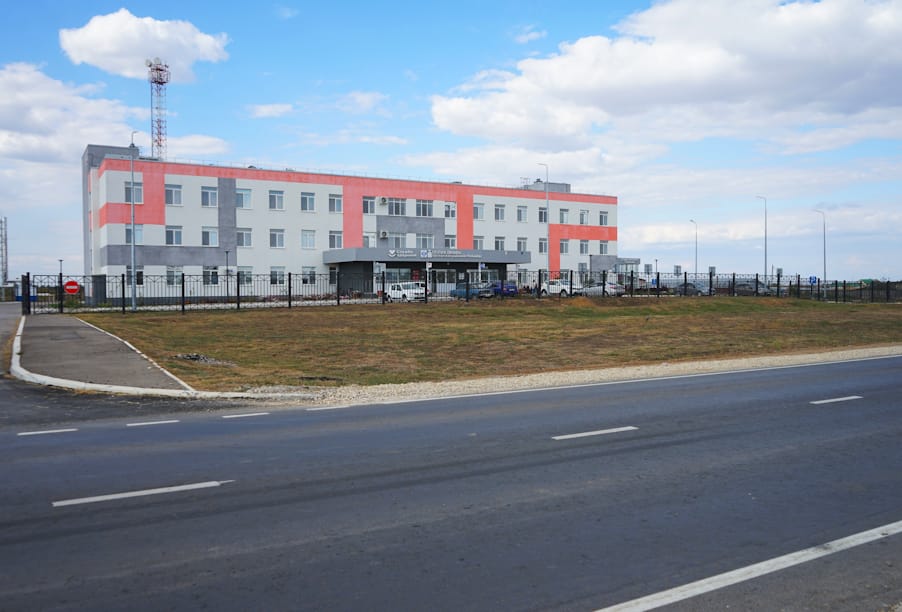 Инфраструктура для жизни: 2,6 тыс. км дорог к медицинским учреждениям приведут к нормативам в 2026 году